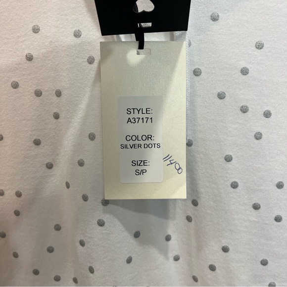 Alison Sheri White Silver Dot 3/4 Length Sleeve Pullover Style A37171 Size Small - Picture 7 of 9
